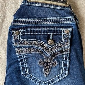 Womens Rock Revival Straight Stretch Jean